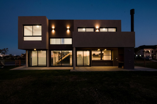 Venta De Casa 4 Ambientes En Puertos De Escobar