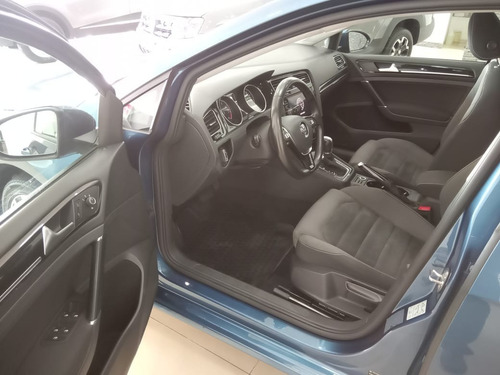Imagen 12 de 25 de Volkswagen Golf 1.4 Tsi Dsg Highline Azul