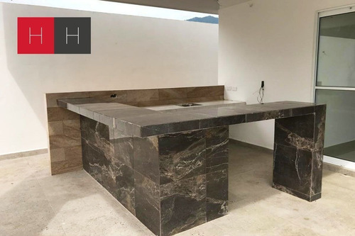 Casa En Venta Amorada Privada Residencial Al Sur De Monterre