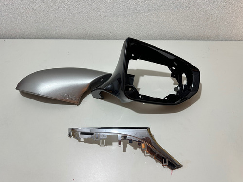 Capa Aro Friso Retrovisor Lexus Ux-250h 19 24 Orig Direito (Usado)