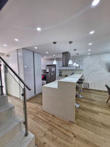 Townhouse En Venta En San Diego - Wc
