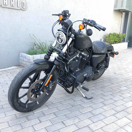 Imagen 3 de 12 de Harley Davidson Sportster Iron 883