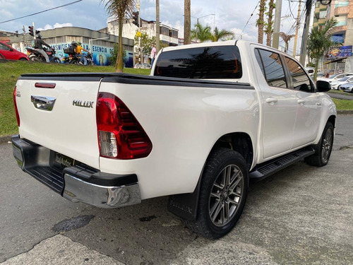 Imagen 5 de 9 de Toyota Hilux 2.4l 2018