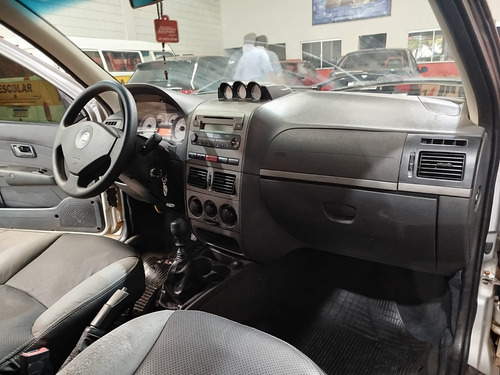 Fiat Strada 1.8 16v Adventure Cab. Dupla Flex 2p