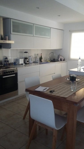 Venta Monte Grande Barrio Cerrado Los Robles Casa 2 Dormi