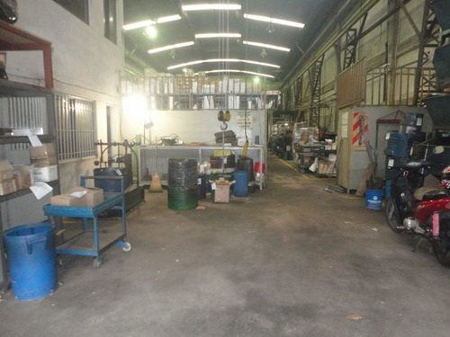 Imagen 4 de 17 de Galpon En Venta En Caseros