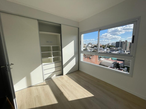 Venta - Depto 2 Amb Y Medio 52,90 M² - Rauch 1914 - Caseros