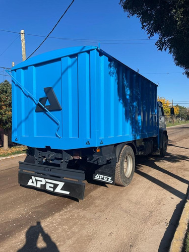 Imagen 22 de 25 de Carrocerias Nuevas Cerealera Todo Puertas B. Volcables Sider