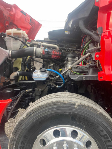 Imagen 11 de 15 de Tracto Camion Cascadia