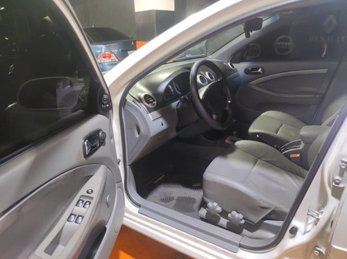 Imagen 5 de 15 de Chevrolet Optra Sedan