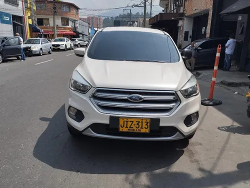 Ford Escape .se. 4x2 .automatica .2.0