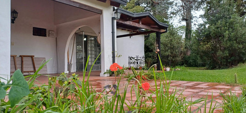 Casa En Venta Con Escritura Inmediata- Villa Parque Sicardi