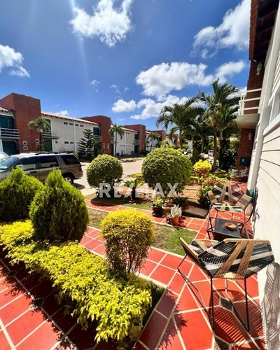 Imagen 1 de 17 de Townhouse En El Valle , Municipio Garcias , Isla De Margarita, Nueva Esparta
