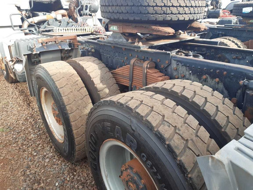 Imagem 4 de 15 de Mercedes Benz Axor 3344