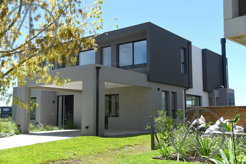 Casa Venta Al Agua Acacias Puertos Escobar