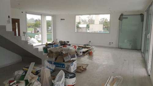 Imagen 7 de 13 de Casa En Venta Al Lago En El Canton!