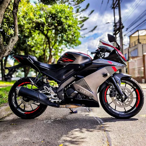 Yamaha R15 V3 Gris Rojo 2019