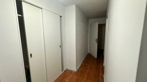 Av Cordoba 2800, Departamento Monoambiente En Barrio Norte, Frente Plaza Monseñor