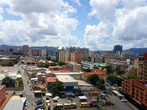 Imagen 18 de 19 de Los Chorros Cod Mls# 22-1981 Liz Mendez Telf 0412-0984534