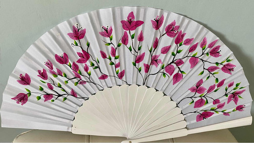 Abanicó Pintado Con Buganvilias Pericon Color Crema Flores