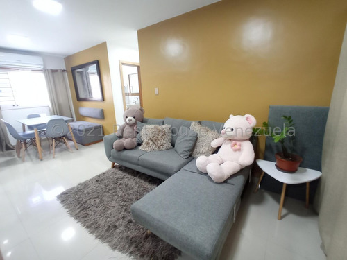 Imagen 7 de 19 de Aa Espectacular Apartamento En Venta En Urbanizacion La Cienaga Maracay #1 22-8120