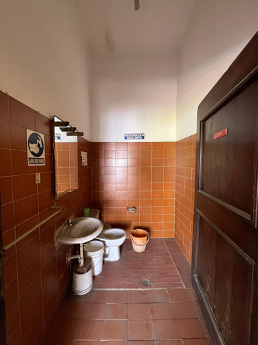 Casa Comercial En La Viña, Valencia