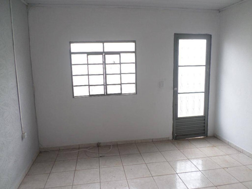 Imagem 4 de 8 de Casa Com 2 Dormitórios Para Alugar Por R$ 700,00/mês - Conjunto Habitacional Engenheiro Otávio Rasi - Bauru/sp - Ca0012