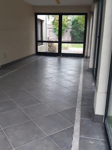 Imagen 10 de 28 de Nuevo Valor - Casa 5 Amb. C/ Cochera Y Piscina 240 M² Cub.- San Patricio