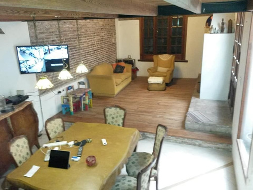 Casa En Venta En La Plata
