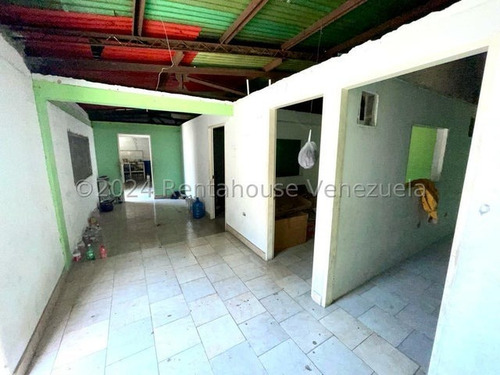 Erika Armeya Vende: Galpón En Zona Industrial I De Barquisimeto Flex: 25-407