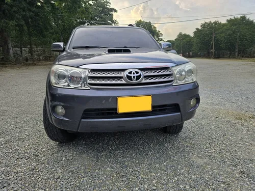 Toyota Fortuner 3.0 Srv