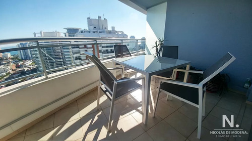 Apartamento En Venta De 3 Dormitorios , Punta Del Este 