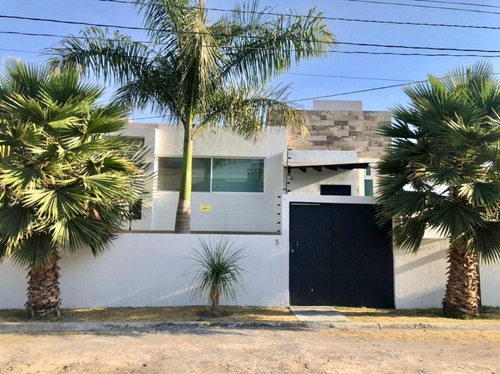 Se Vende Casa En Fraccionamiento En Oaxtepec, Morelos