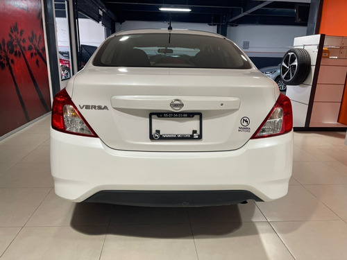 Imagen 5 de 8 de Nissan Versa Sense 2019