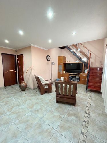 Lujan 1300 - Lanus Este - Excelente Chalet 5 Amb Con Parque Y Pileta! Impecable