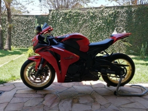 Honda Cbr 1000 Rr Fireblade Única