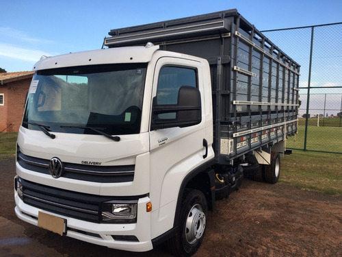 Imagem 3 de 8 de Caminhao Vw 11.180 2022