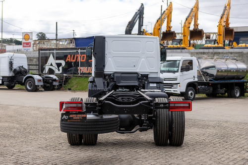 Vw 18.210 Robust 4x2 Zero Km No Chassi E Ar Condicionado