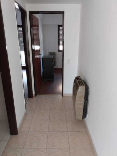 Imagen 8 de 14 de Departamento 3 Ambientes Con Cochera Cubierta