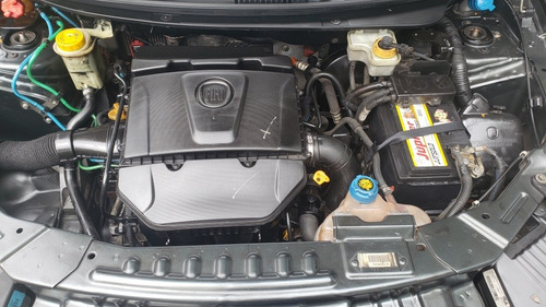 Imagem 3 de 15 de Fiat Grand Siena 2013 1.6 16v Essence Flex 4p