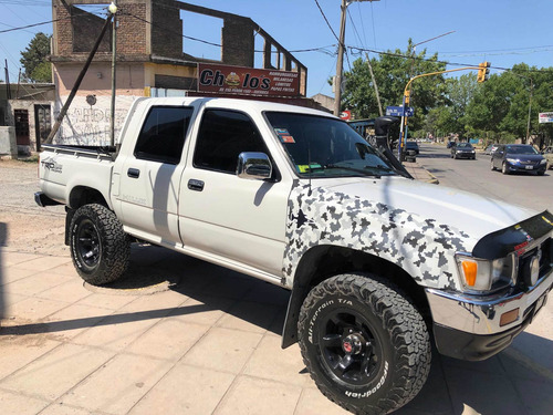Imagen 10 de 24 de Toyota Hilux 1995 2.8 D/cab 4x4 D