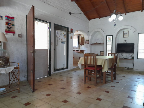 Venta Casa Quinta 3 Amb 2 Lotes Con Piscina