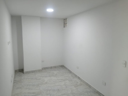 Imagen 14 de 15 de Apartamento En Venta Campo Valdes 1074-790