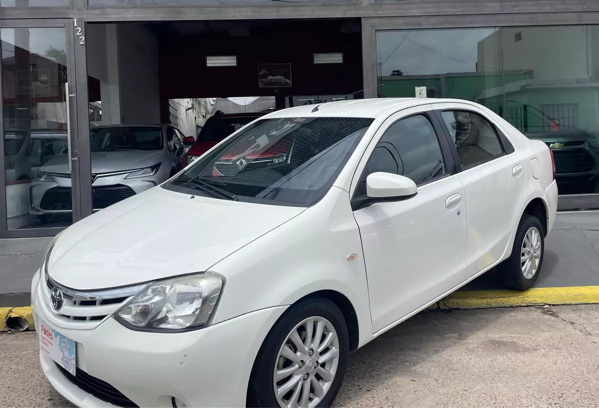 Toyota Etios 1.5 Sedan Xls