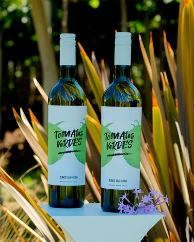 Imagen 2 de 3 de Vino Blanco Torrontés Tomates Verdes Bodega S. Julia 750ml