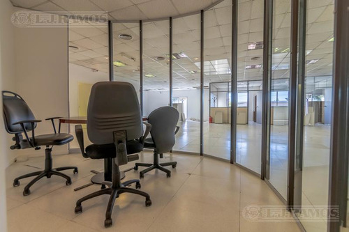 Alquiler De Oficina De 922 M2 En Martínez