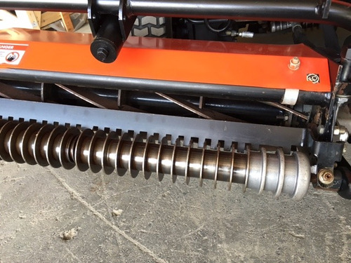 Corta Césped Helicoidal Lomera Triple Marca Jacobsen Diésel