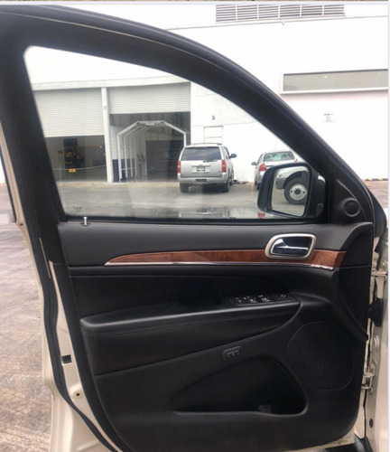 Imagen 8 de 12 de Jeep Grand Cherokee Blindada Nivel Iii