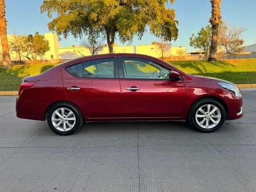 Nissan Versa 1.6 Advance At