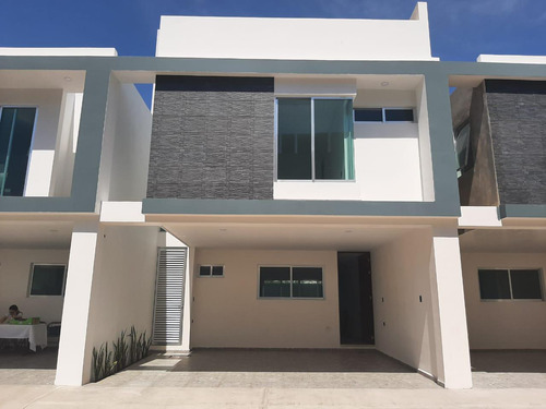 Casa En Venta En Altabrisa En Merida,yucatan